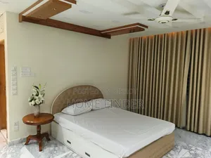 গুলশানে ভাড়ার জন্য ৩ বেডরুমের ফার্নিশড অ্যাপার্টমেন্ট