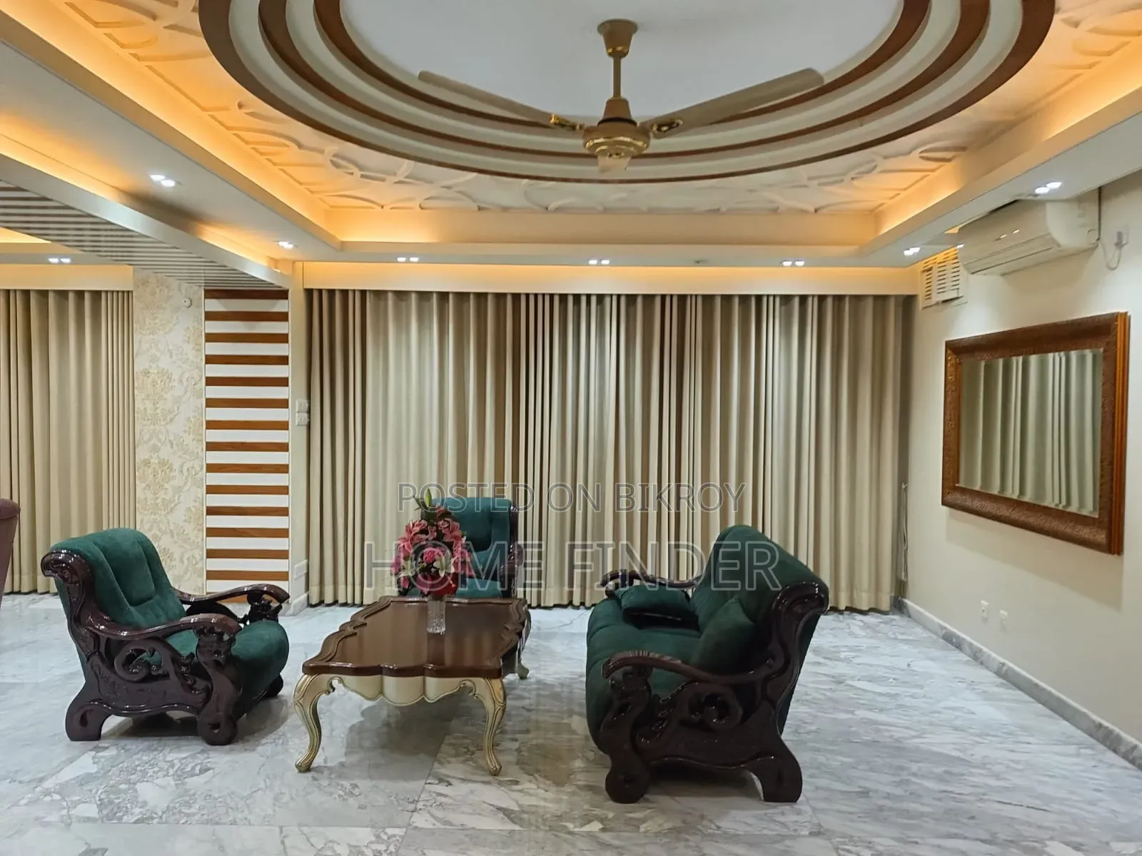 গুলশানে ভাড়ার জন্য ৩ বেডরুমের ফার্নিশড অ্যাপার্টমেন্ট