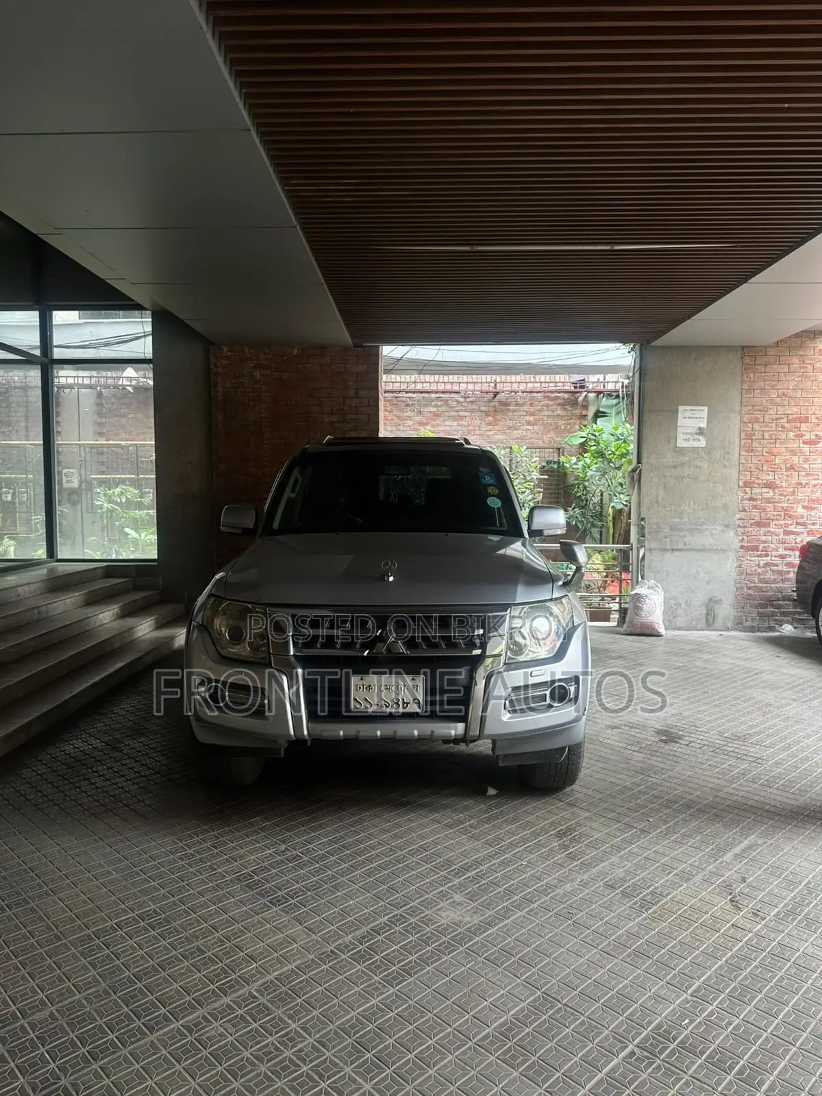 Mitsubishi Pajero 2006 Silver