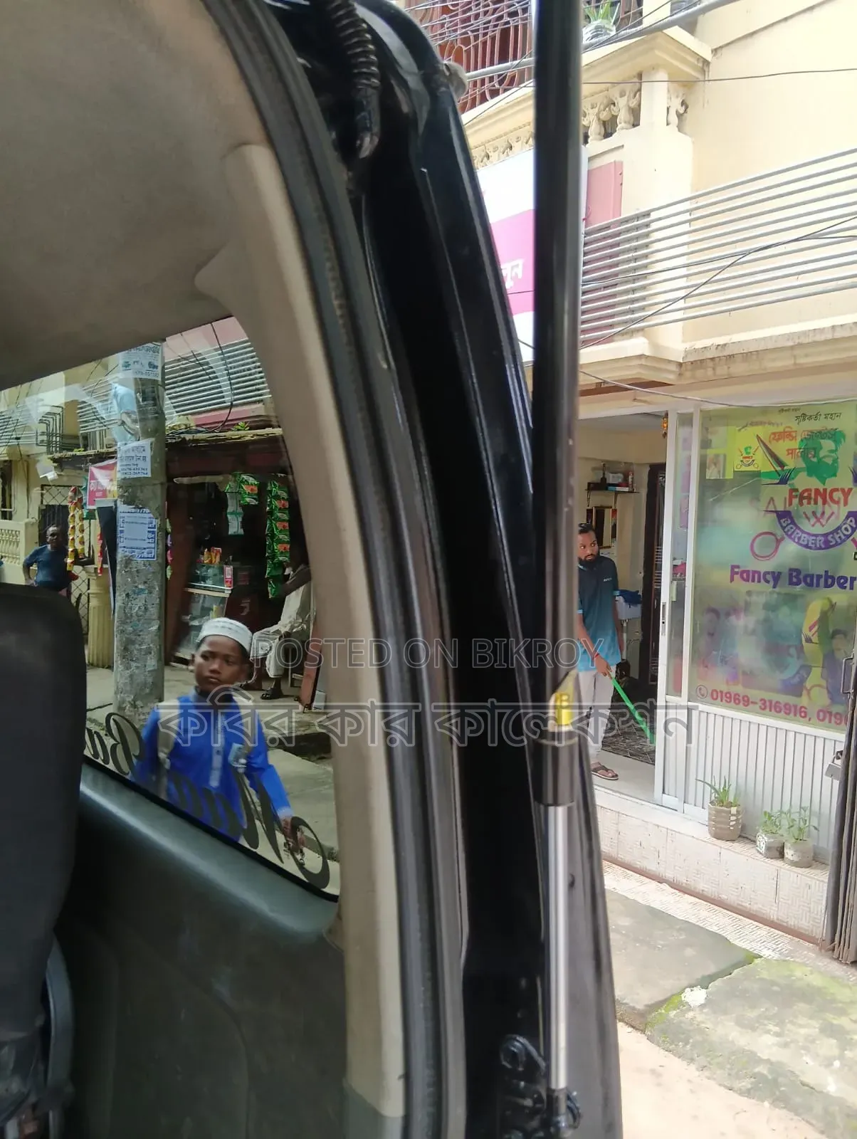 Toyota HiAce 2006 Black