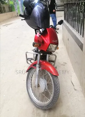 হিরো ২০০১ রেড