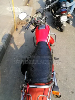 হিরো ২০০১ রেড
