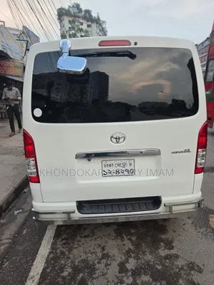 টয়োটা হাইএচ ২০১৯ হোয়াইট