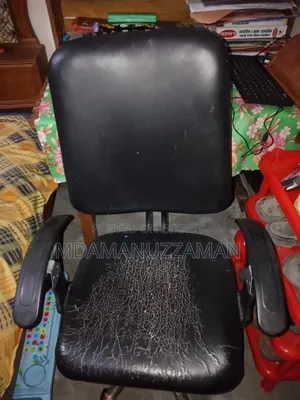 হাতলওয়ালা চেয়ার
