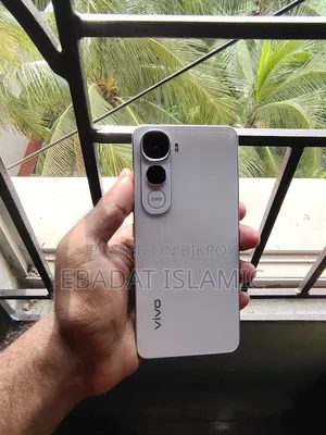 Vivo Y400 128 GB White