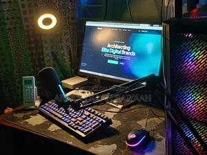 Desktop Computer MSI Model 16GB AMD Ryzen 5 SSD 1TB