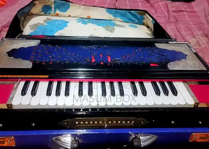 Scale Changer Harmonium