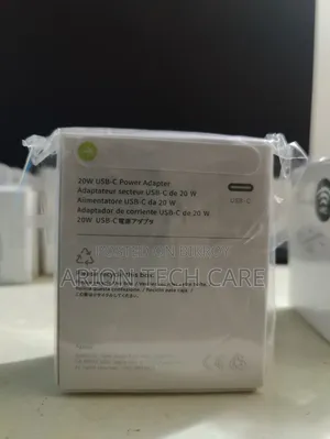 অ্যাপল ২০ওয়াট ইউএসবি-সি পাওয়ার অ্যাডাপ্টার (৩ পিন)