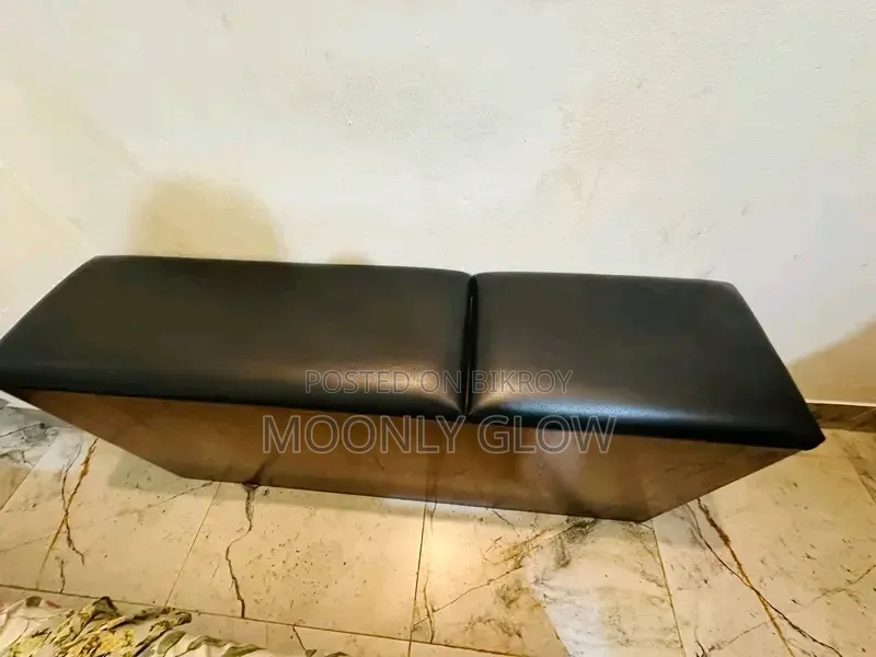কাঠের স্টোরেজ বেঞ্চ