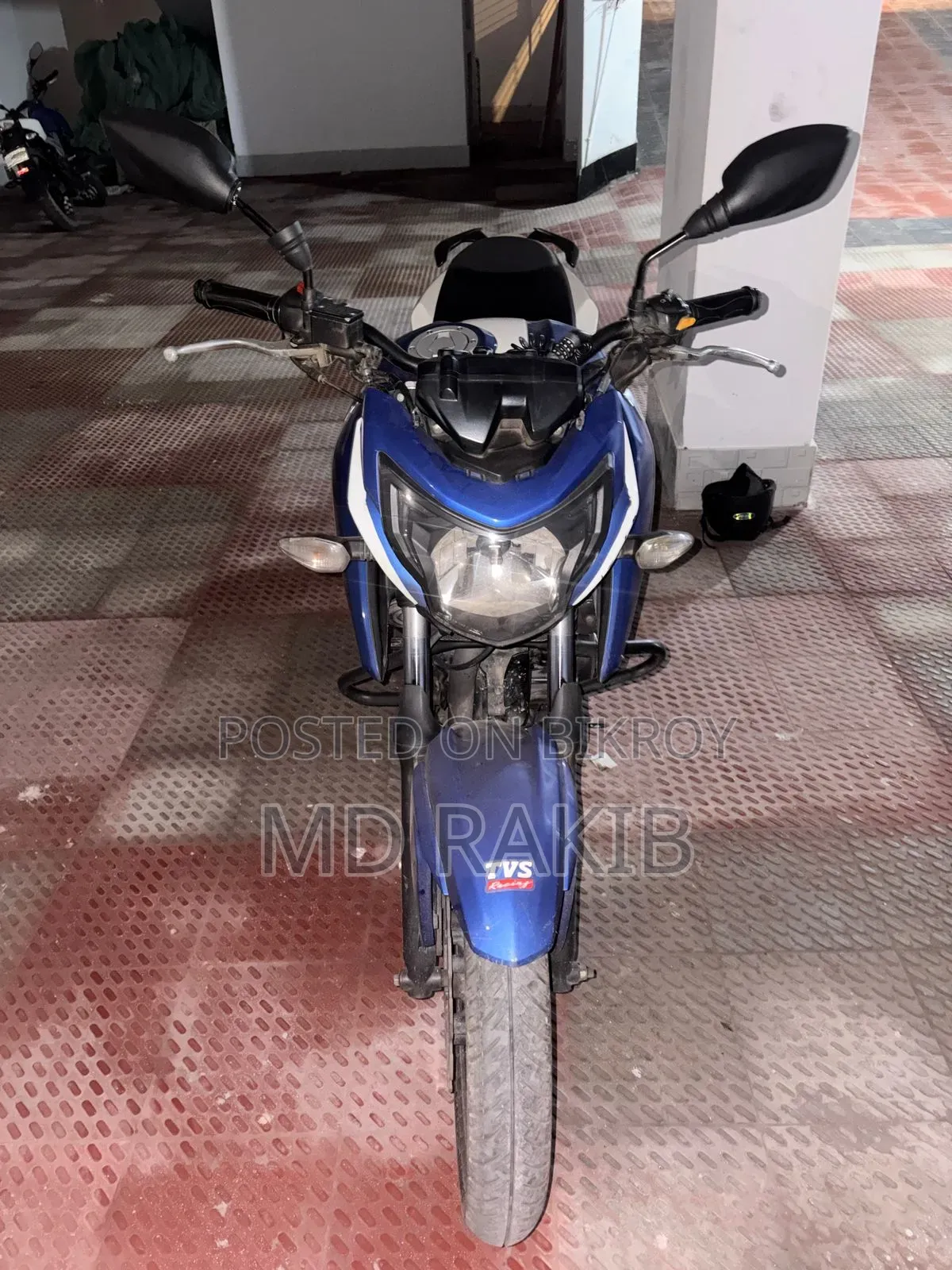 TVS Apache 160 4V 2020 Blue