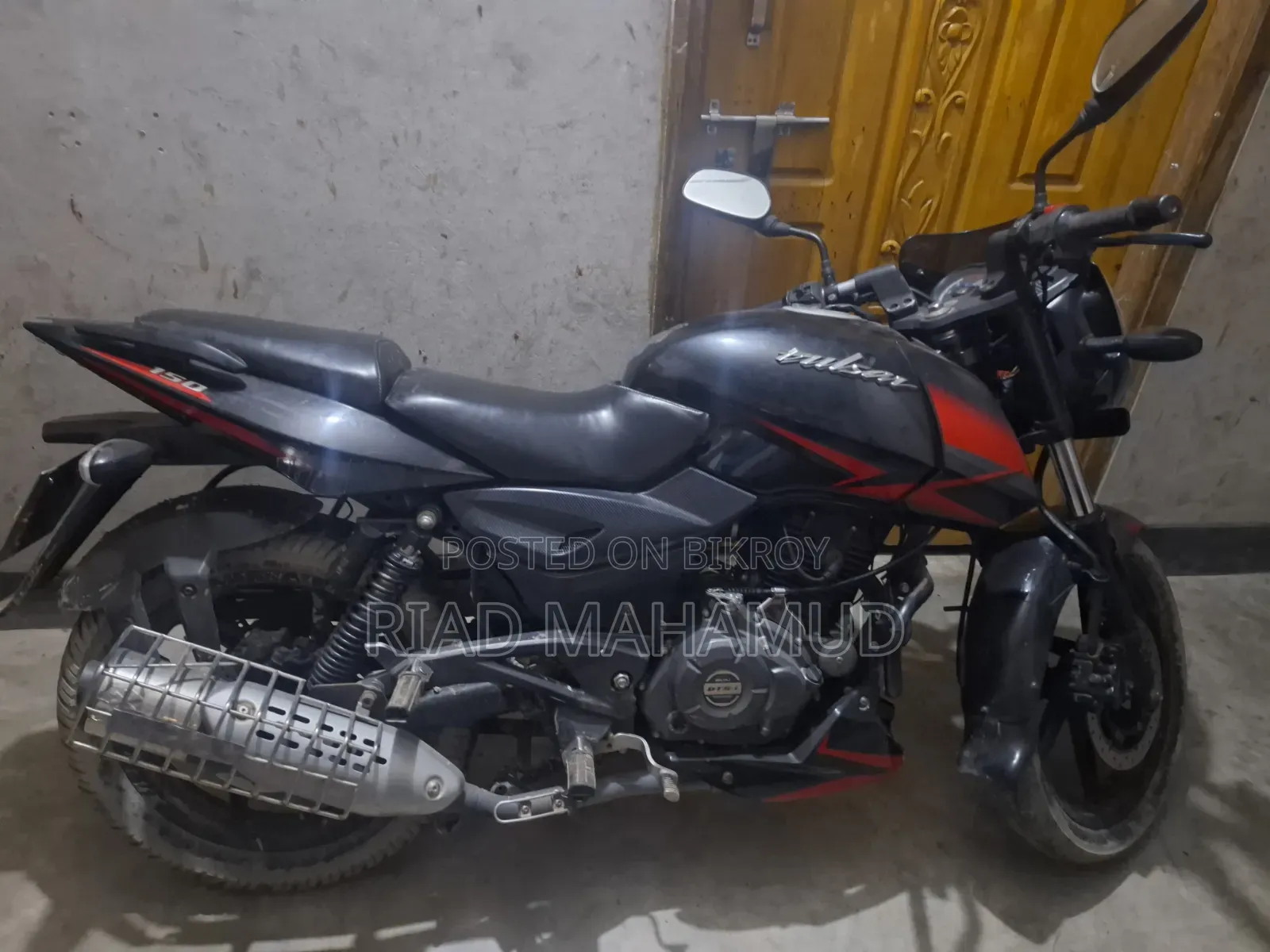 Bajaj Pulsar 150 2021 Brown