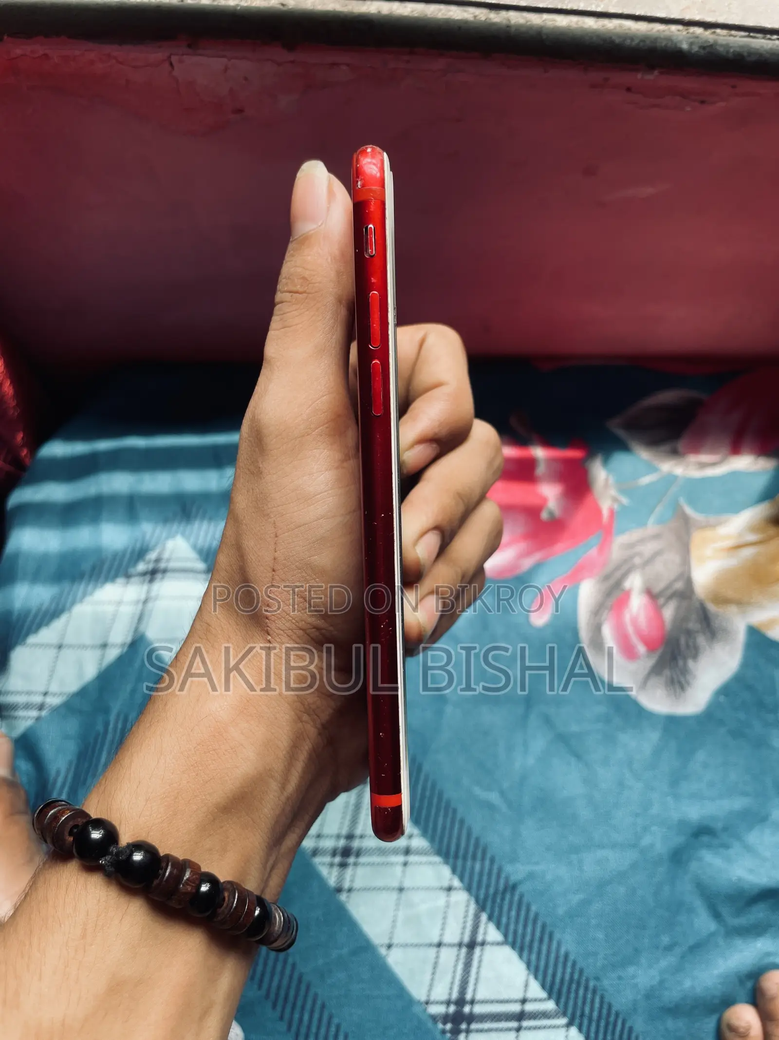 অ্যাপল আইফোন ৭ ৩২ জিবি রেড