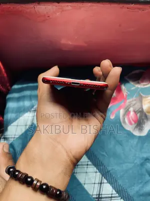 অ্যাপল আইফোন ৭ ৩২ জিবি রেড