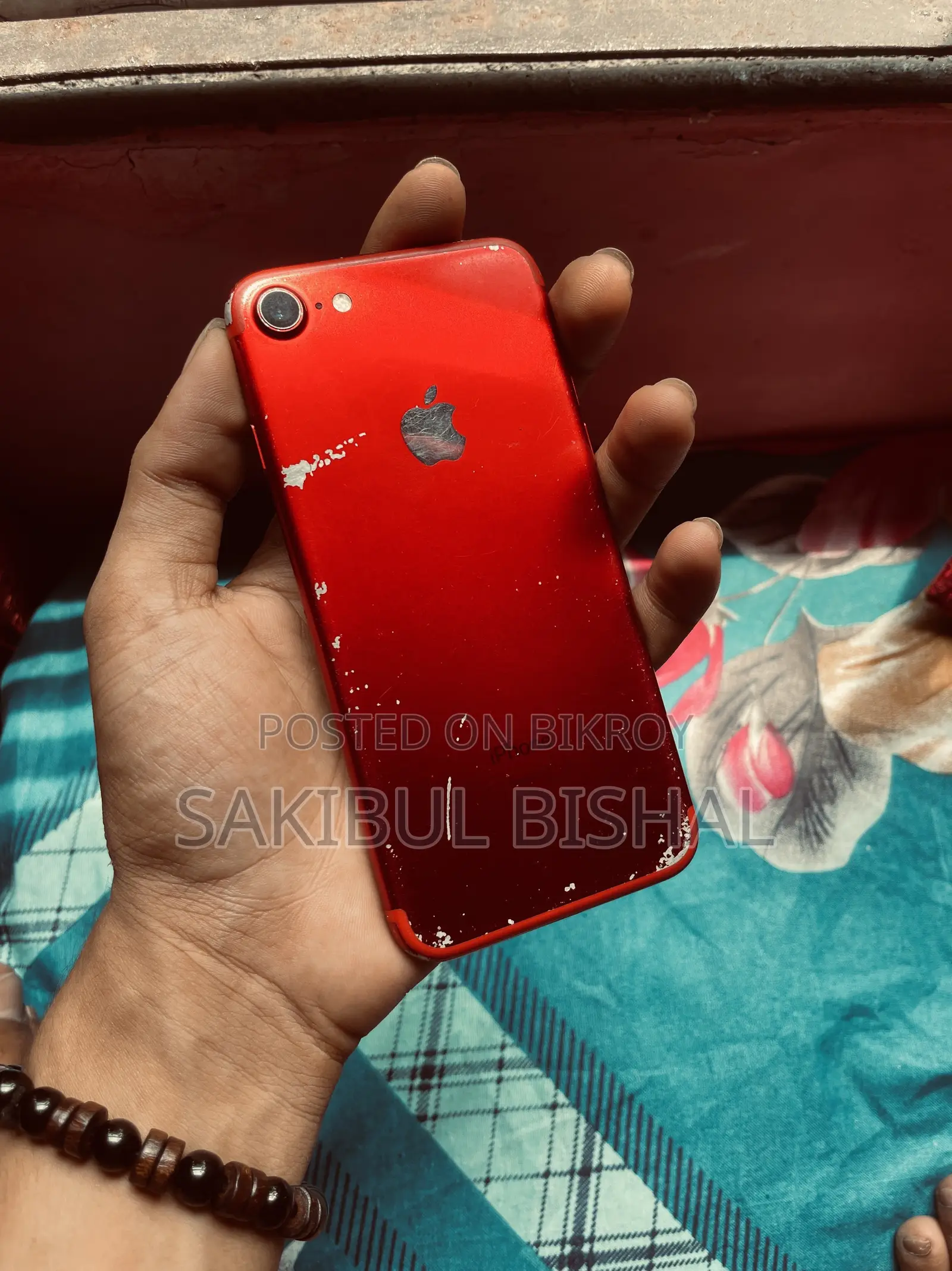 অ্যাপল আইফোন ৭ ৩২ জিবি রেড