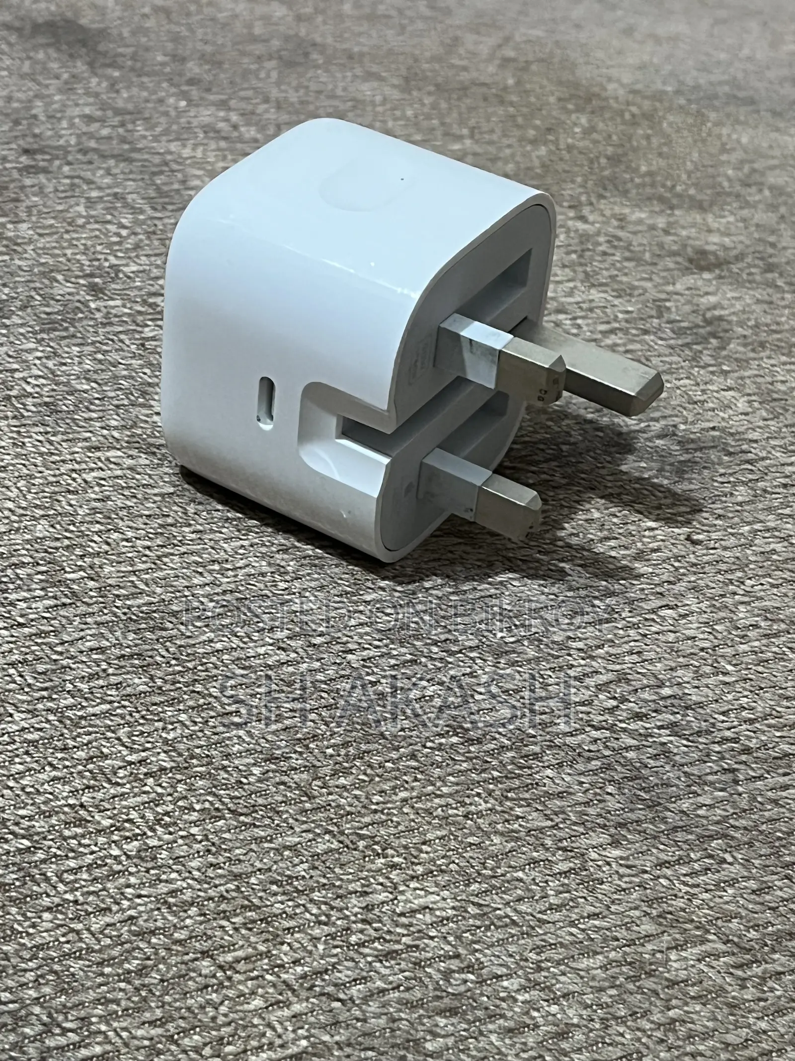 iPhone 17 Pro Max এর এডাপটার 40w