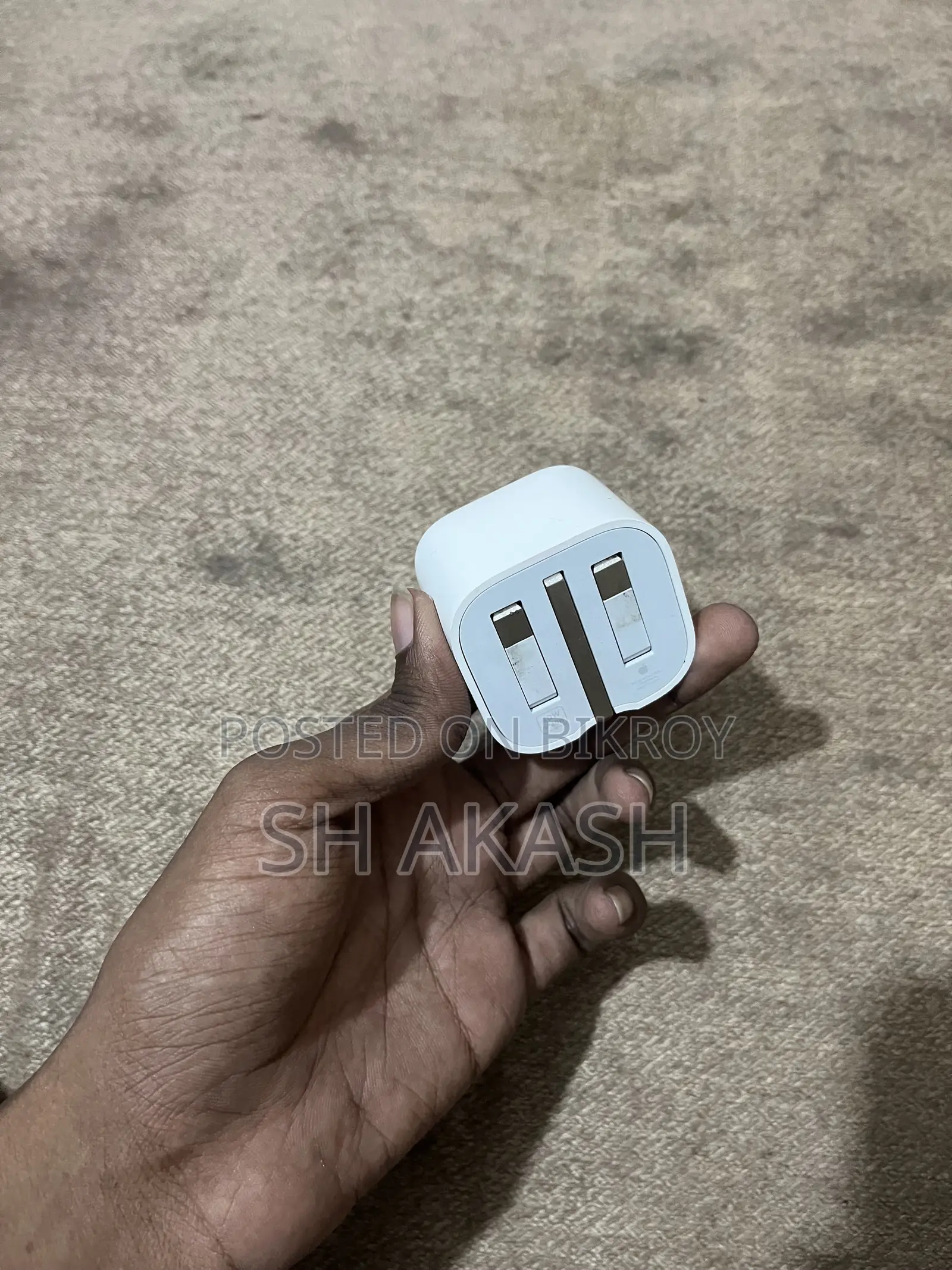 iPhone 17 Pro Max এর এডাপটার 40w