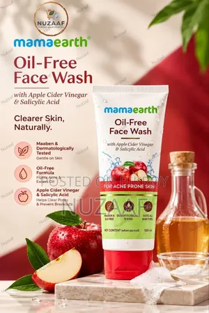 Mamaearth Oil-Free Face Wash Clears Pores Controls Acne Care (100ml)