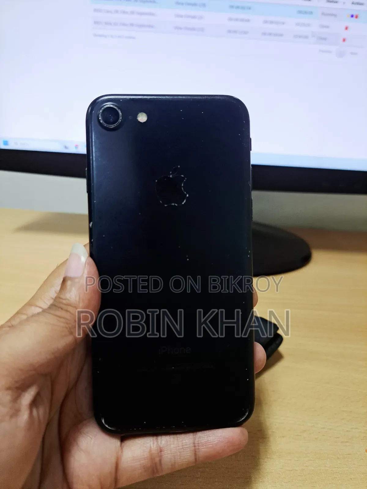 Apple iPhone 7 32 GB Black