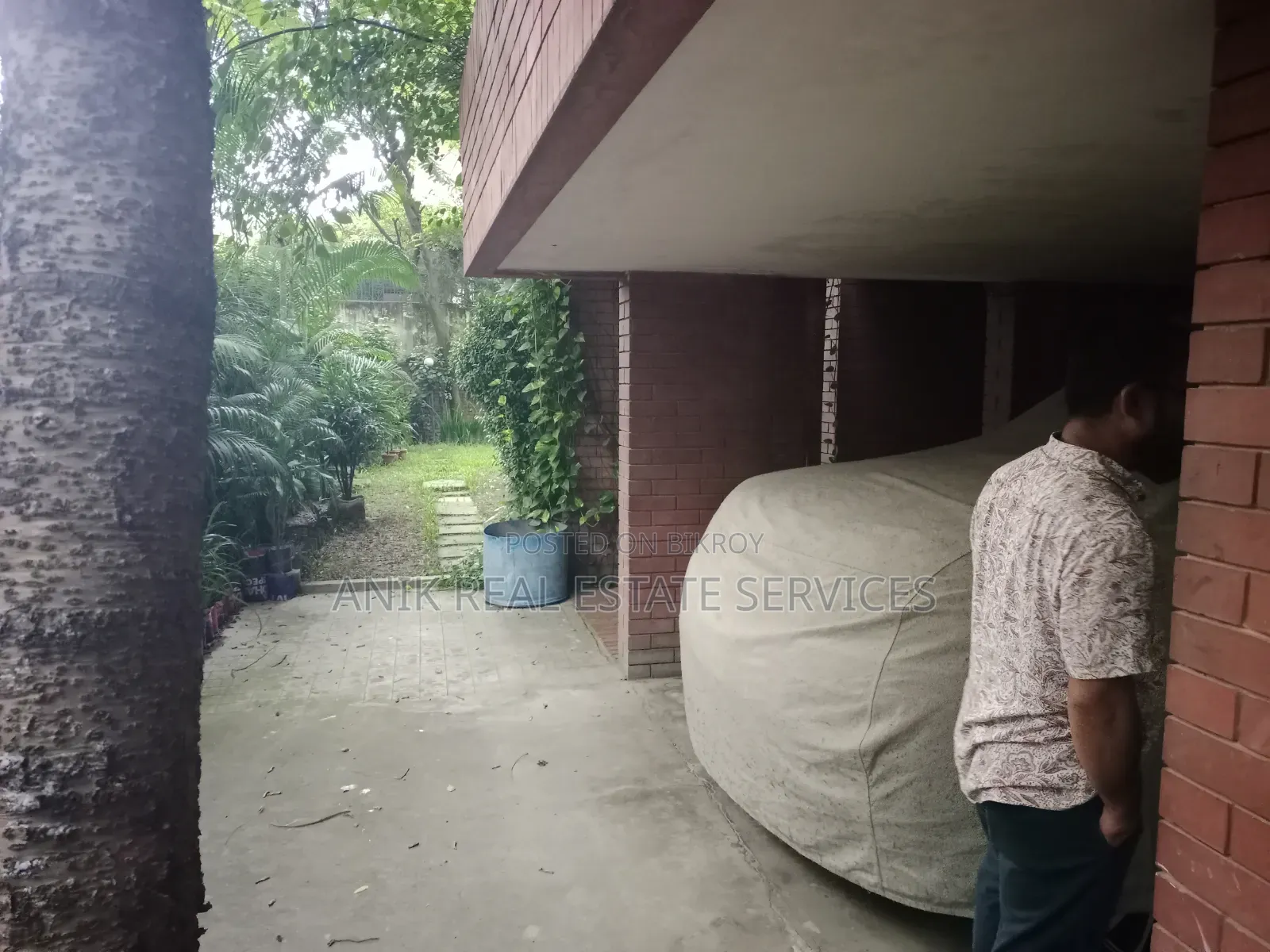 গুলশানে অনিক রিয়েল এস্টেটে ৫ বেডরুমের বাসা ভাড়ার জন্য