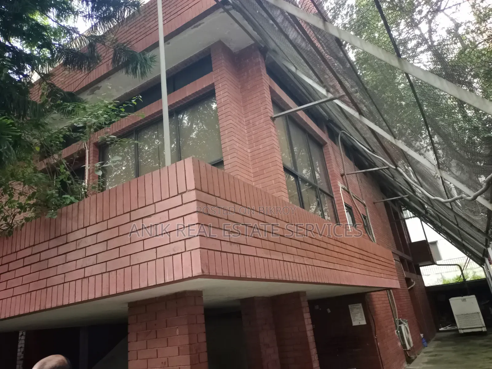 গুলশানে অনিক রিয়েল এস্টেটে ৫ বেডরুমের বাসা ভাড়ার জন্য