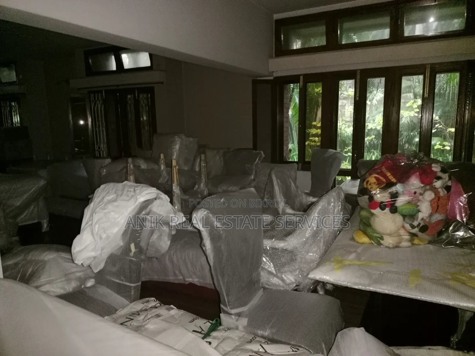 গুলশানে অনিক রিয়েল এস্টেটে ৫ বেডরুমের বাসা ভাড়ার জন্য