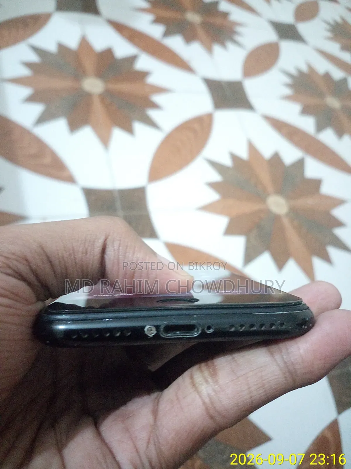 Apple iPhone 7 32 Gigabytes Black