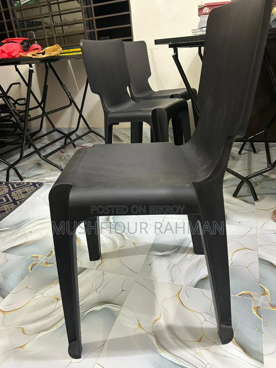 ১০টি প্লাস্টিক চেয়ার