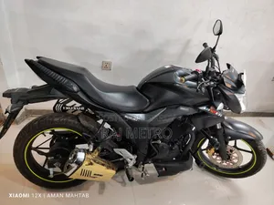 নতুন সুজুকি জিক্সার ২০২৬ কালো