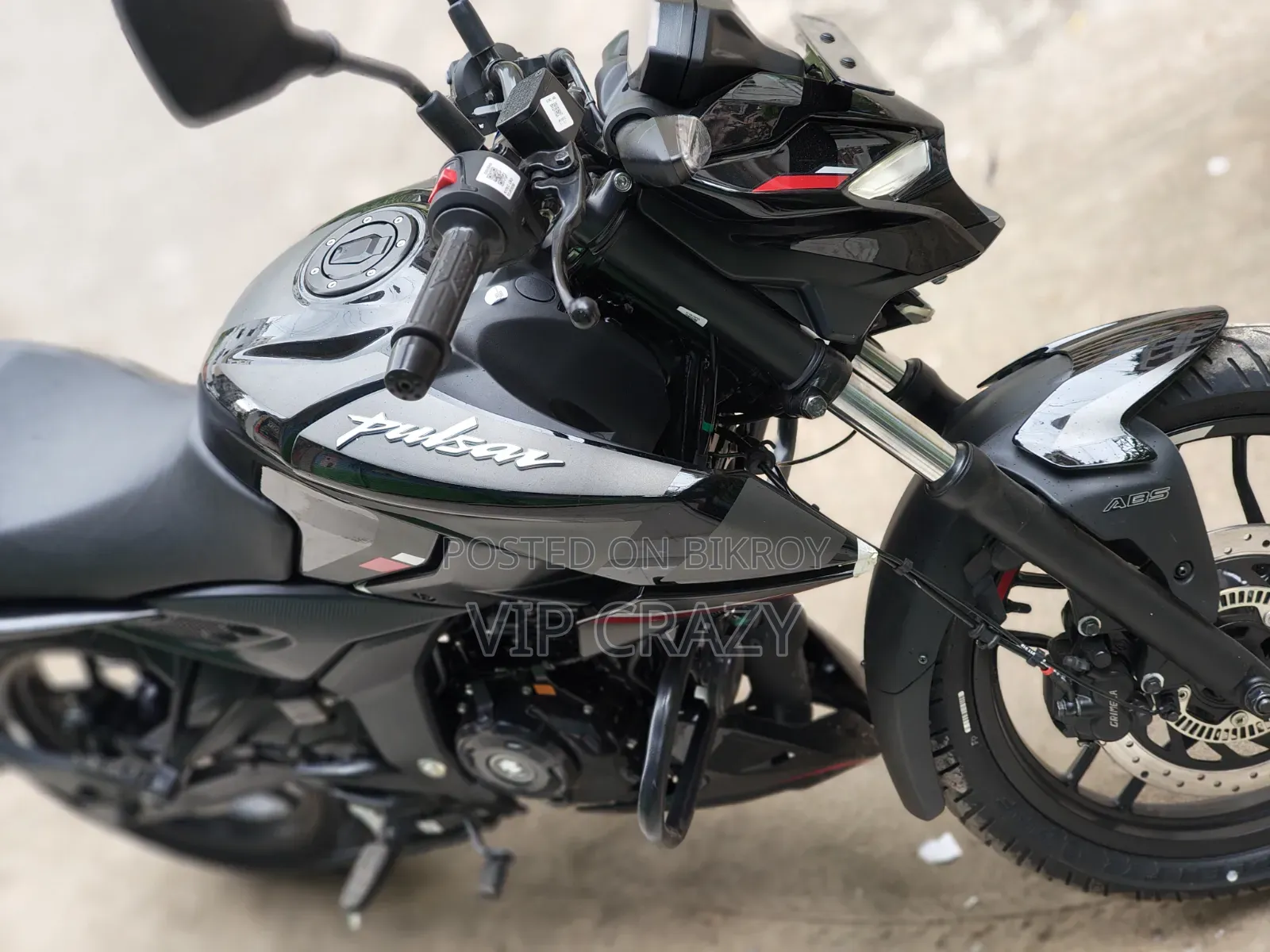 বাজাজ পালসার এন১৬০ ২০২৫ ব্ল্যাক