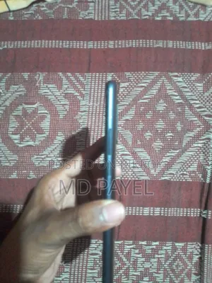 রিয়েলমি ৮ ৫জি ৬৪ জিবি কালো
