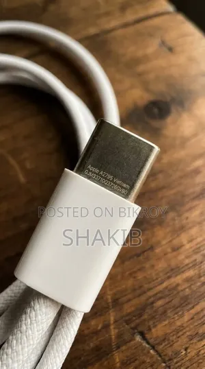 iPhone 17 Pro Max Original Box Cable