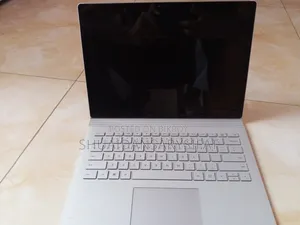 Laptop Microsoft Surface Book 8GB Intel Core i5 SSD 256GB
