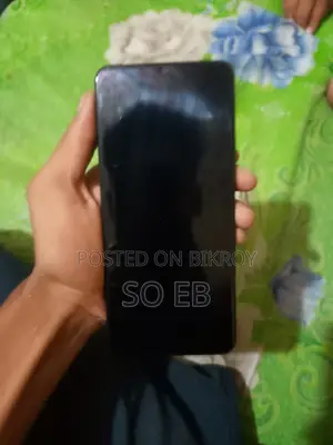 রিয়েলমি নোট ৭০ ১২৮ জিবি নীল