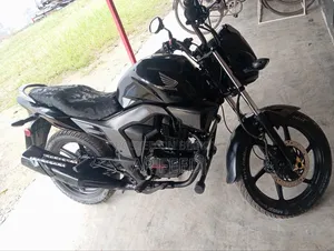 হোন্ডা সিবি ২০১৯ ব্ল্যাক