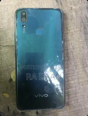 Vivo Y11 32 GB Blue