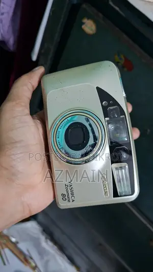 ভিন্টেজ ইয়াশিকা ৩৫মিমি ফিল্ম ক্যামেরাস (সংগ্রাহকদের আইটেম)