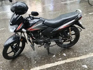 টিভিএস মেট্রো ২০২৪ কালো