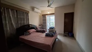 গুলশানে ভাড়ার জন্য ফার্নিশড ৩ বেডরুমের অ্যাপার্টমেন্ট