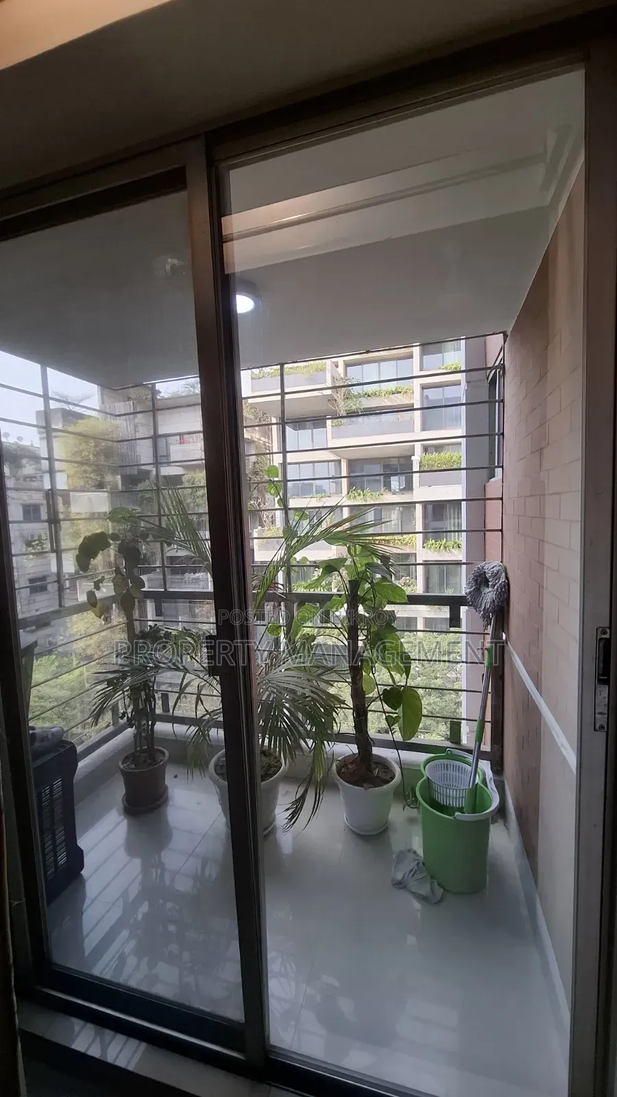 গুলশানে ভাড়ার জন্য ফার্নিশড ৩ বেডরুমের অ্যাপার্টমেন্ট