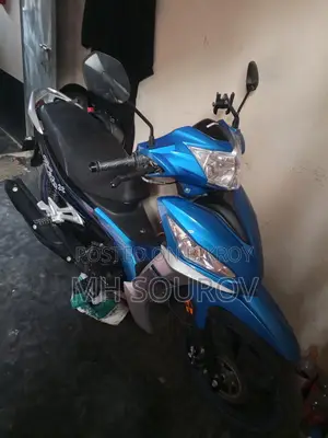 রানার কাইট প্লাস ১১০ ২০২৫ নীল