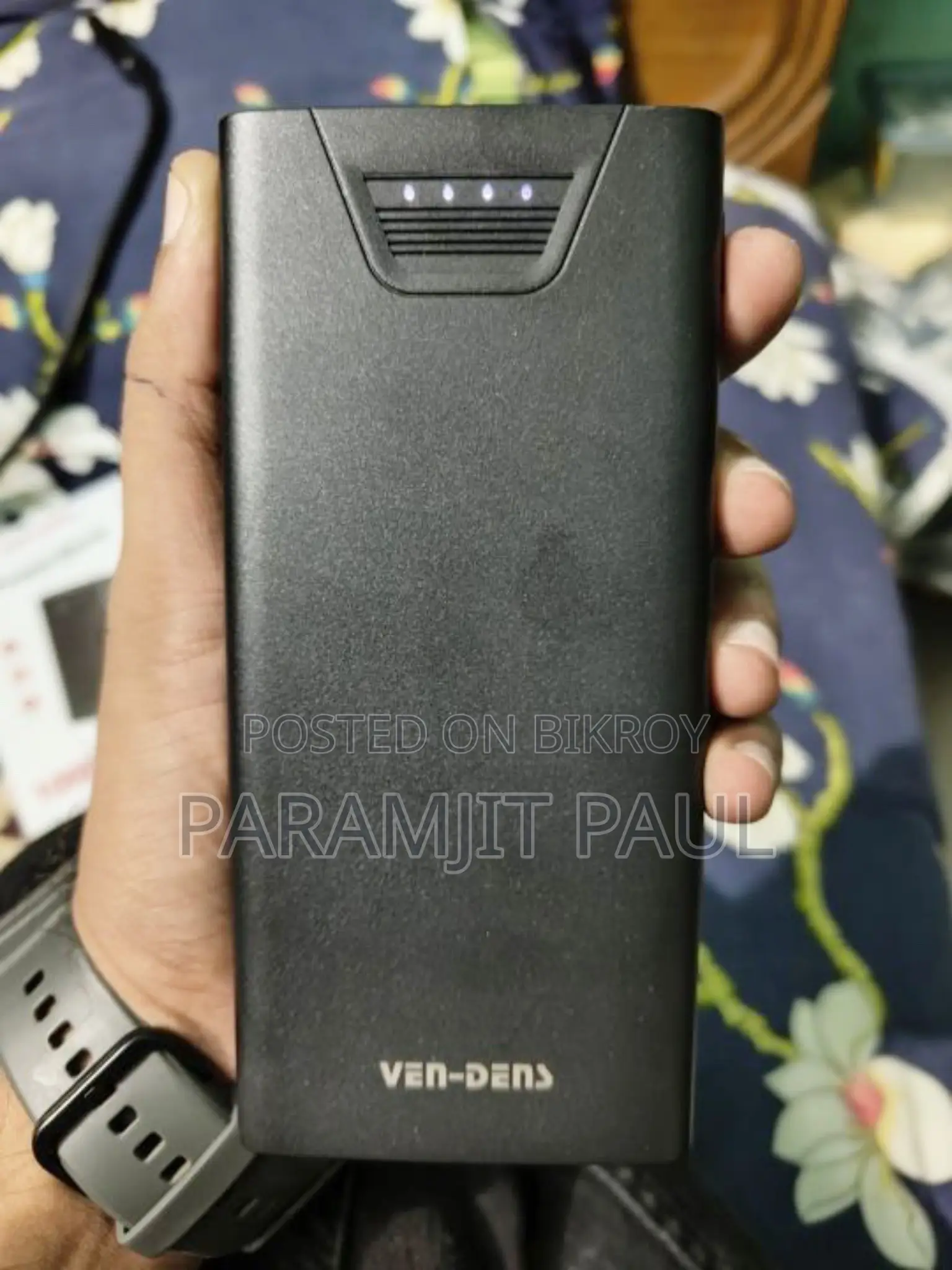 VEN-DENS Power Bank - Friend in Need