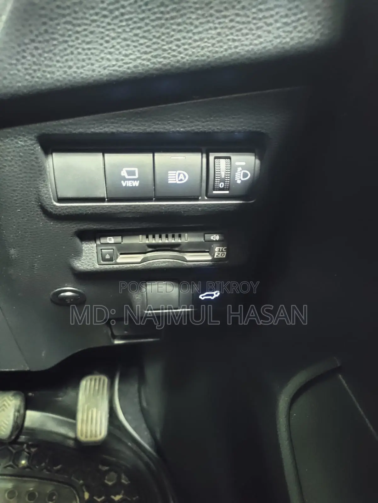 Toyota Corolla Cross 1.8 Hybrid AWD 2022 Pearl