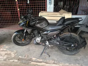 Hero Xtreme 125R 2025 Black