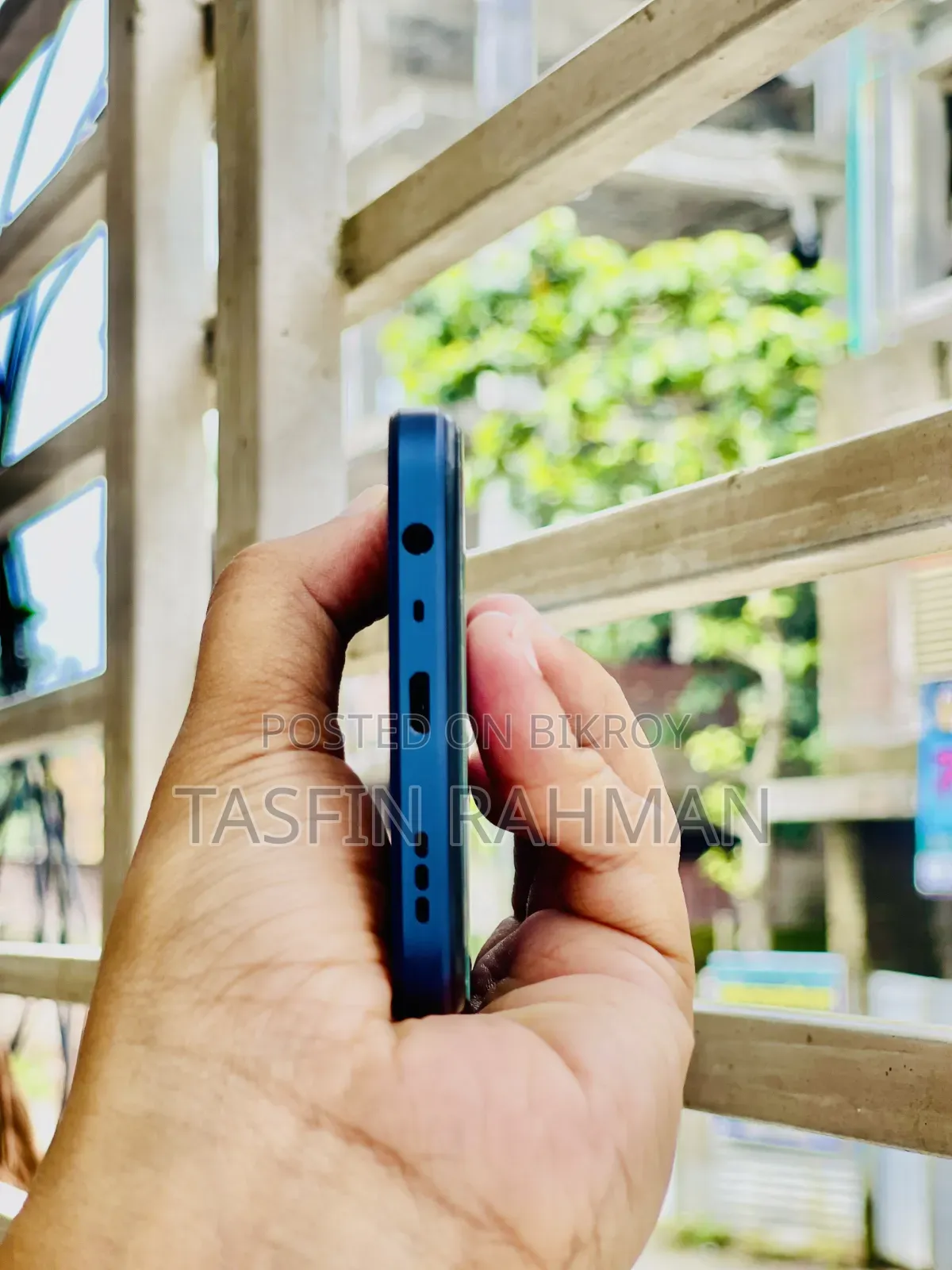 অপ্পো এ১৭ ৬৪ জিবি নীল
