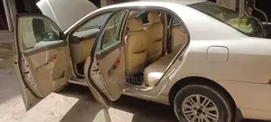 টয়োটা করোল্লা ২০০৬ সিলভার