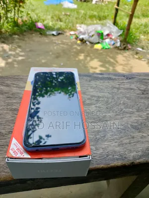 টেকনো স্পার্ক ৪০ প্রো ১২৮ জিবি