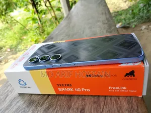 টেকনো স্পার্ক ৪০ প্রো ১২৮ জিবি