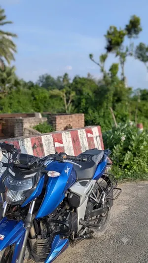 TVS Apache RTR 160 4V 2023 Blue