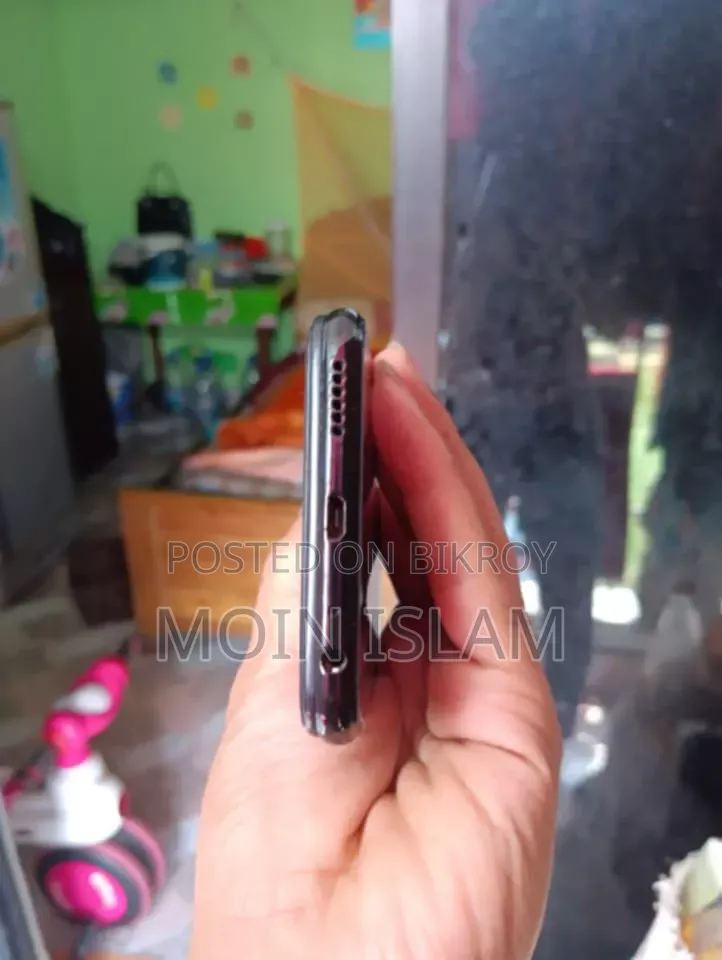 Vivo Y17 256 GB Blue