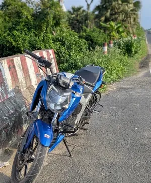 টিভিএস আপাচে আরটিআর ১৬০ ৪ভি ২০২৩ নীল